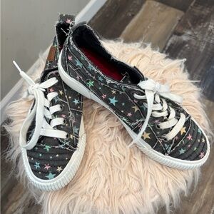 Blow fish girls shoes